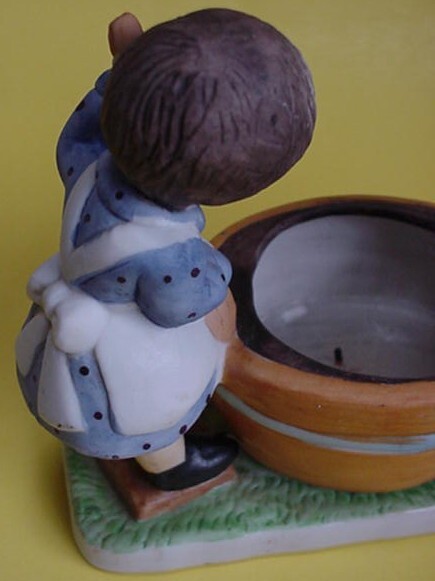 Hershey's Figurine candle