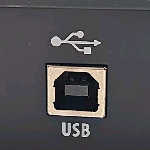 Behringer CMD-DV1 DJ Controller