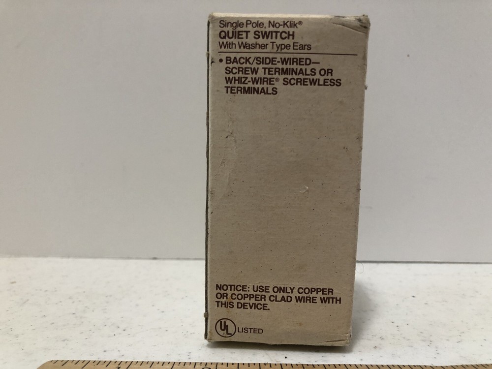 Vintage Sylvania Single Pole Quiet Switch Model 3331-1 NOS