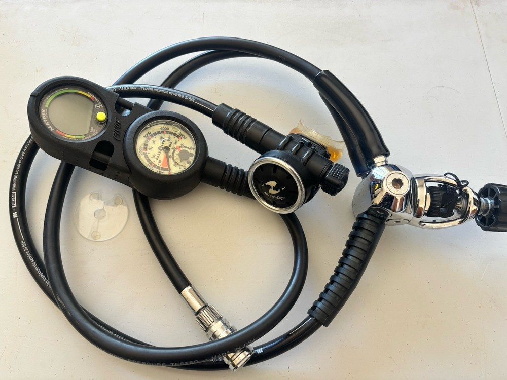 Aqualung Micra ADJ Regulator, Matrix Master SeaBrite Computer, Gauges (UNTESTED)