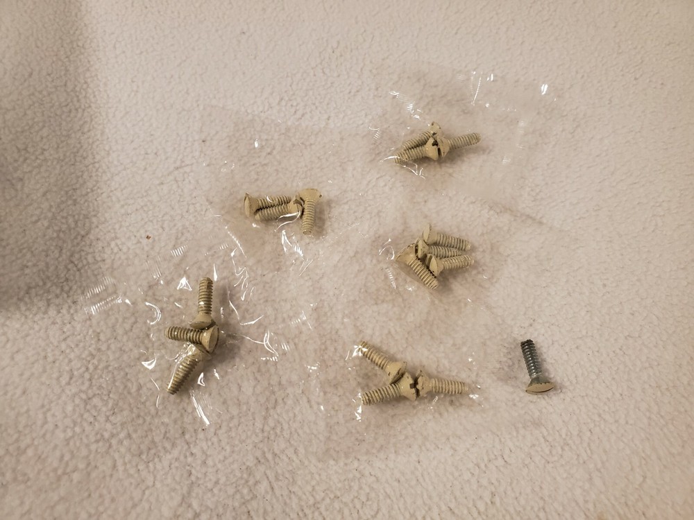 Vintage Leviton Eagle Switch Electrical Outlet Plate Screws ~ White Tan Ivory