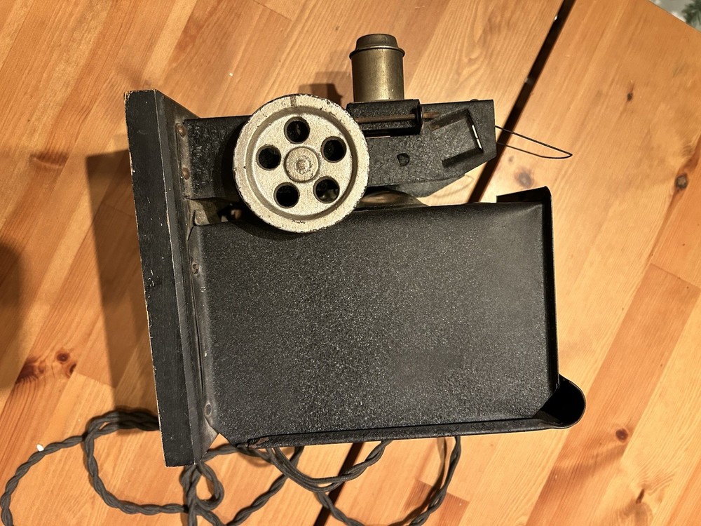 Keystone Movigraph Slide Projector