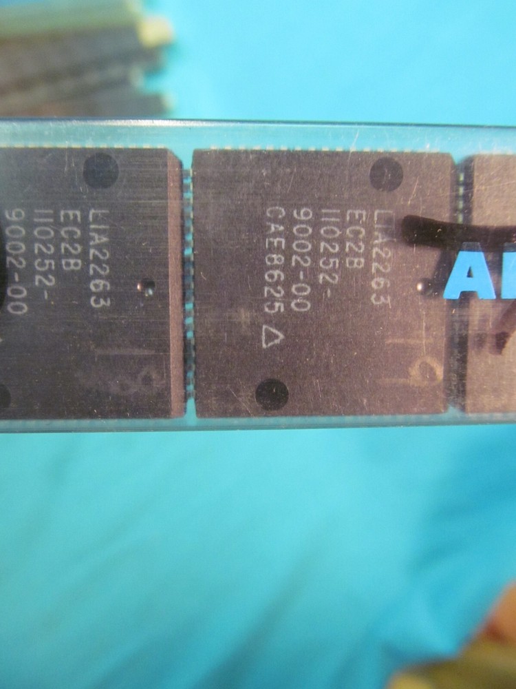LOT OF 21 LSI L1A2263 PROCESSOR CHIPS