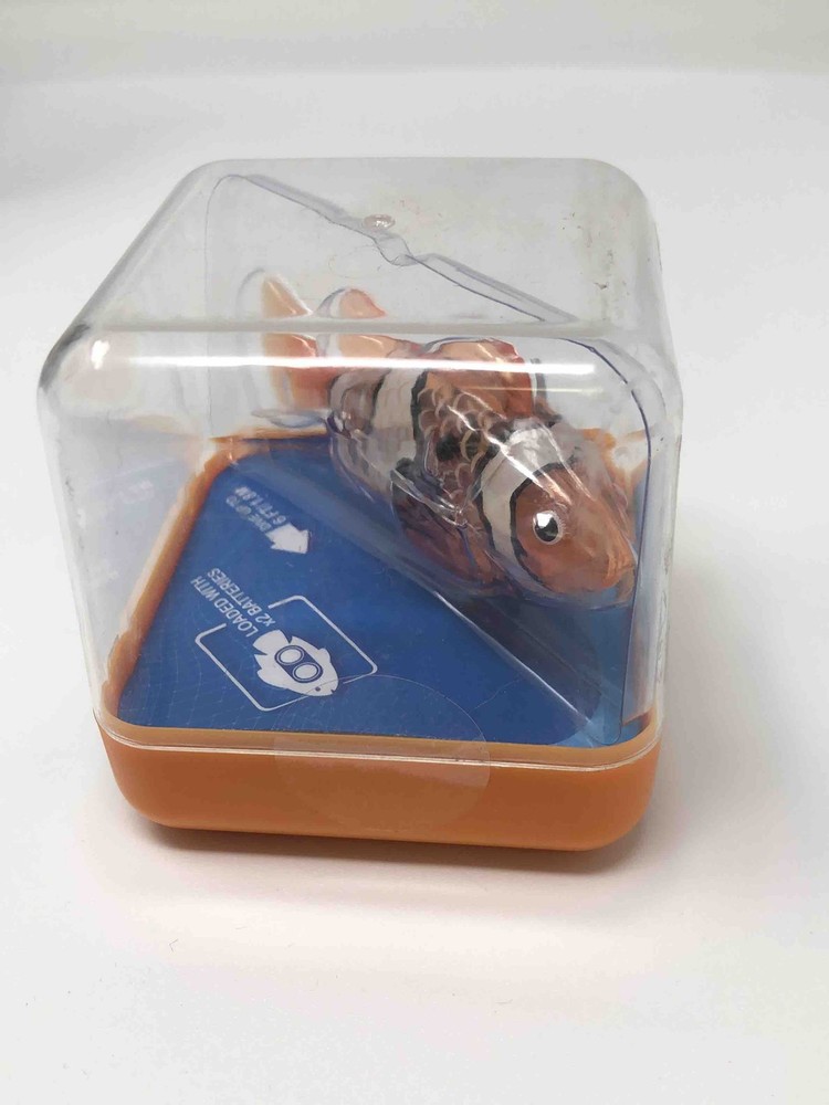 Zuru Robo Alive Robo Fish Orange