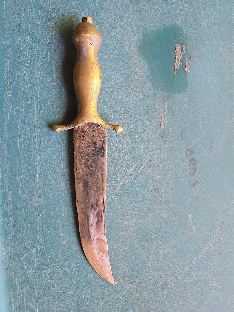 Very Old Dagger.