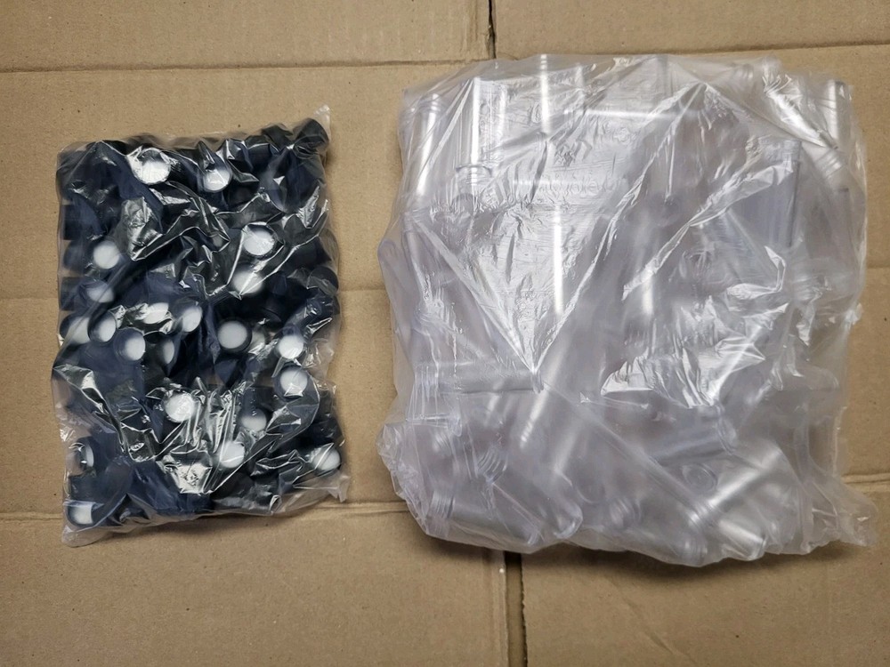 1 oz Clear Plastic Bottles w/Caps (144 count)