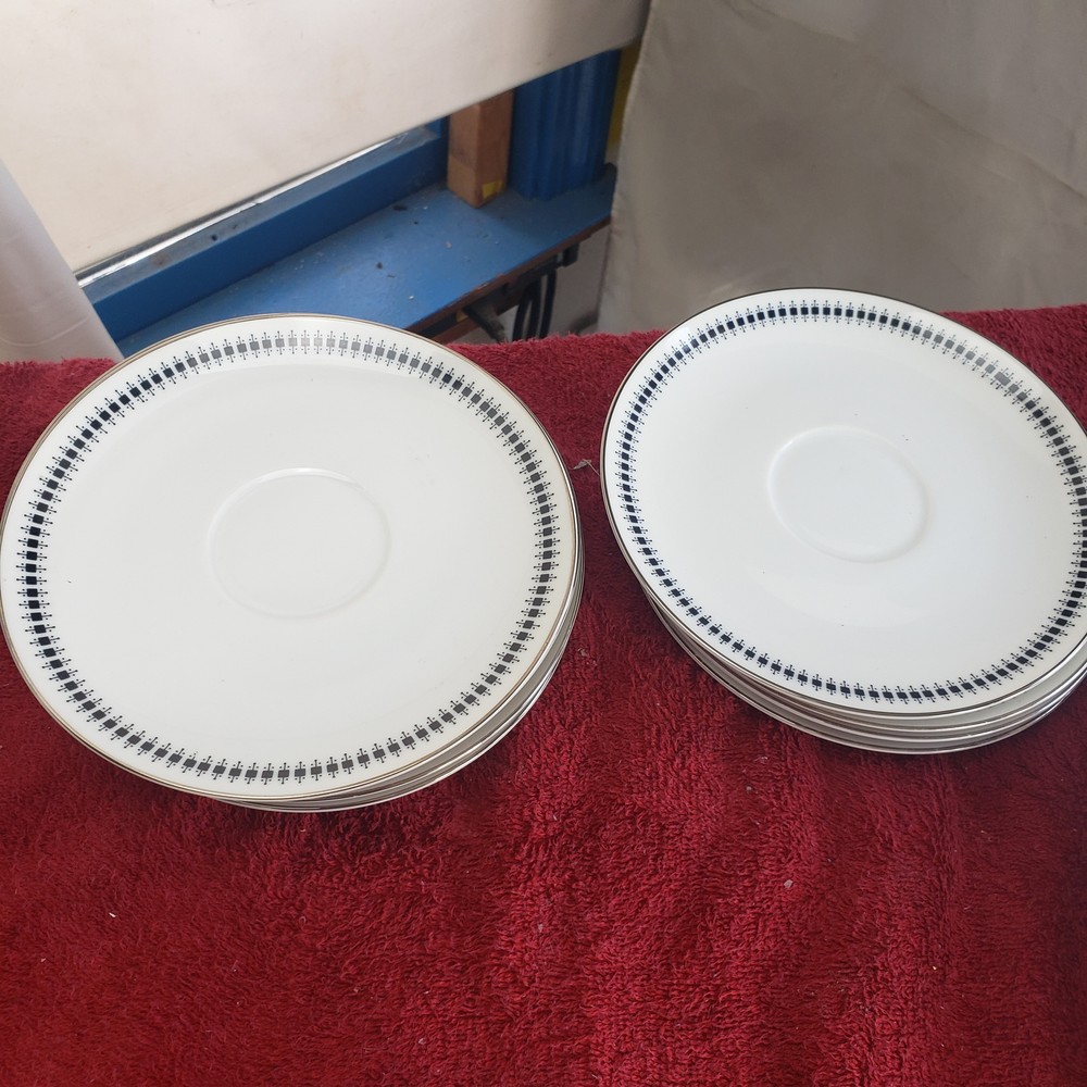 Mikasa Starlight 5560 Fine China Dinnerware Set White Black Gray