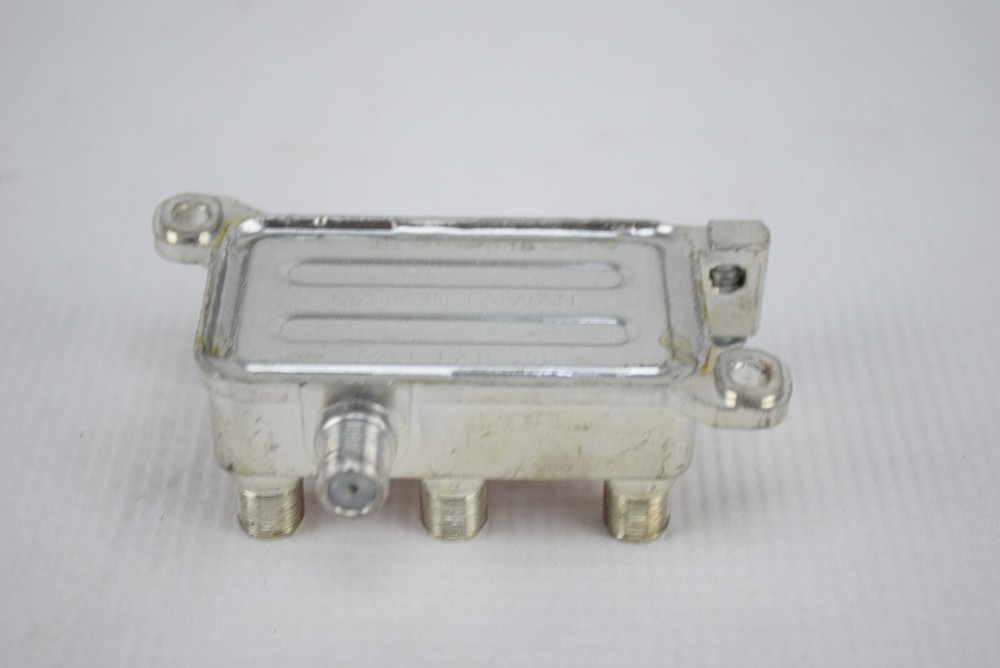 Toner VGVS-6 6 Way Coax Splitter