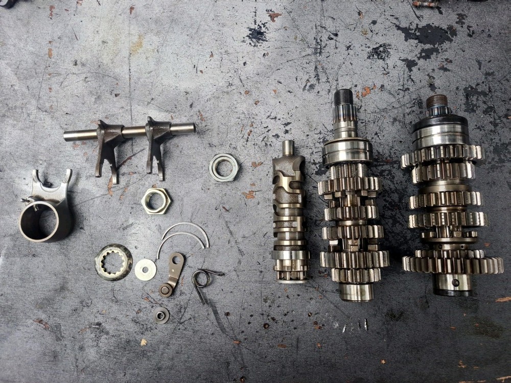 Kawasaki er500 gearbox