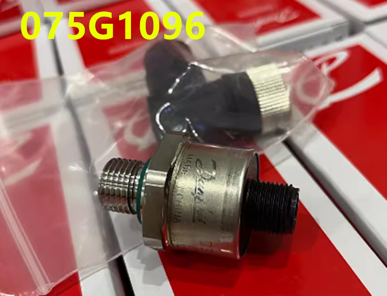 1pcs  Danfoss 075G1096 DSTP140 pressure transmitter sensor