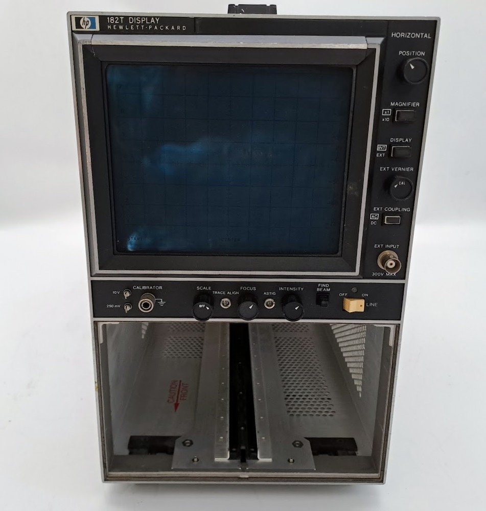 HP 182T Storage Mainframe Display