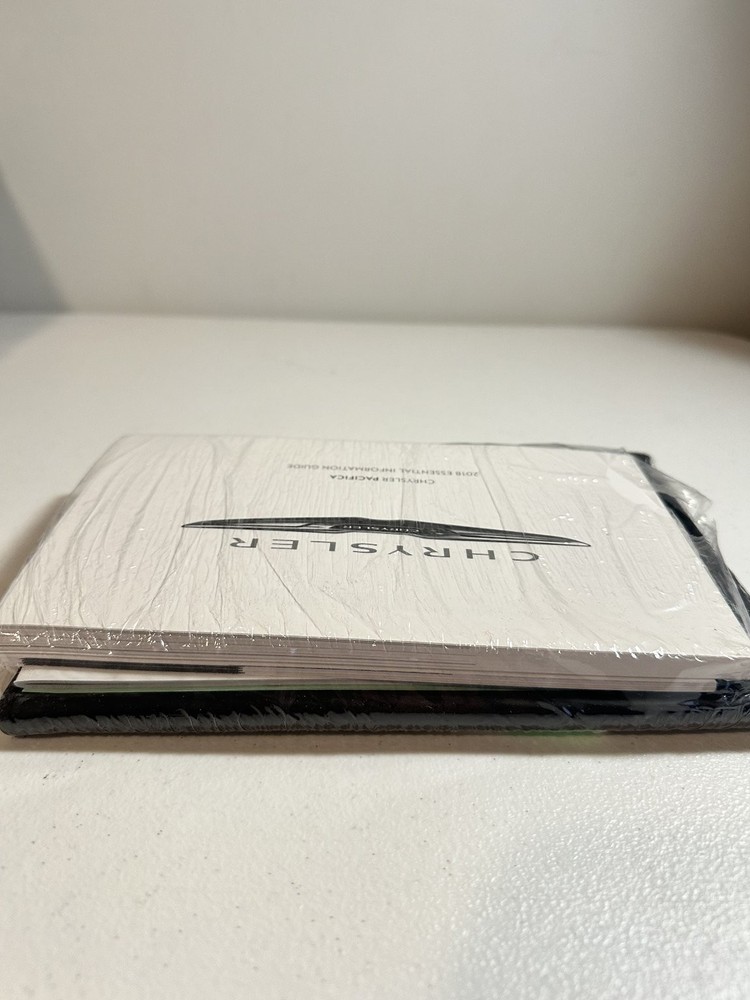 Chrysler Pacifica Owner's Manual Set 2018