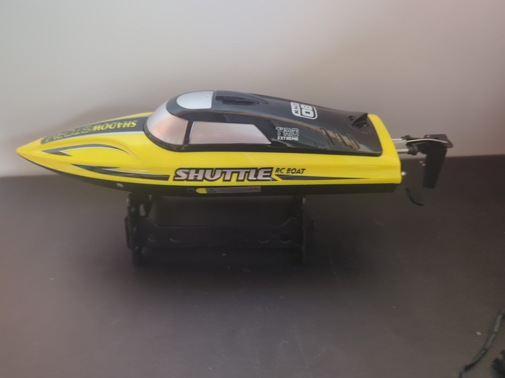 Shuttle RC Boat Shadow Storm TRO Extreme Race 08 Complete