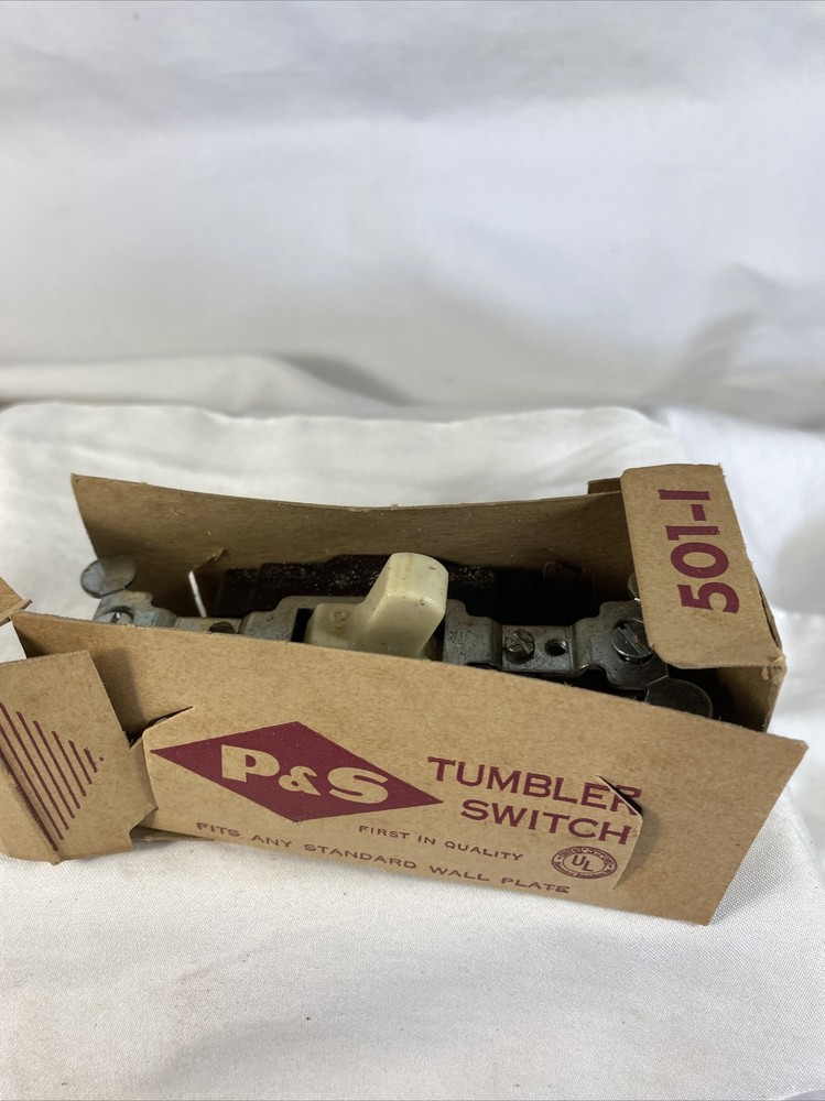 Vintage ~ P&S #501-1 Ivory Single Pole, switch
