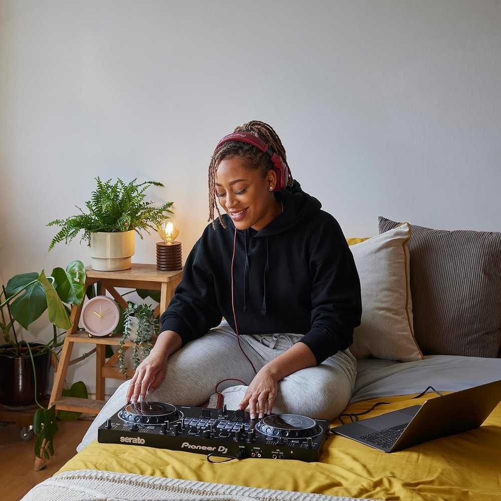 DDJ- 2-Channel DJ Controller - Unleash Your Creativity with Serato