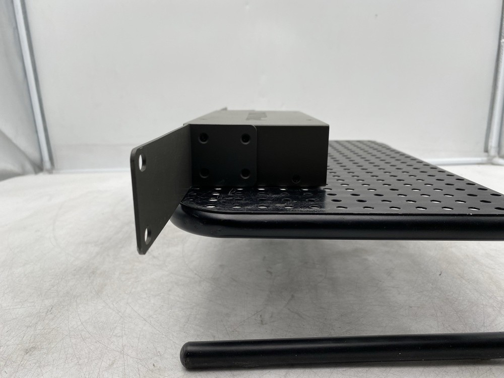 TRENDnet 4-Port PS2 Rack Mount KVM Switch Model: TK-401R