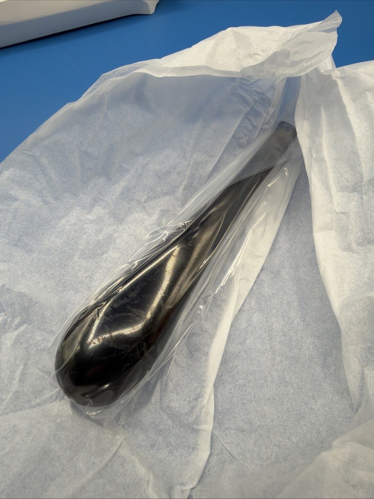 Lancôme Absolue Pro Massaging Petal Applicator