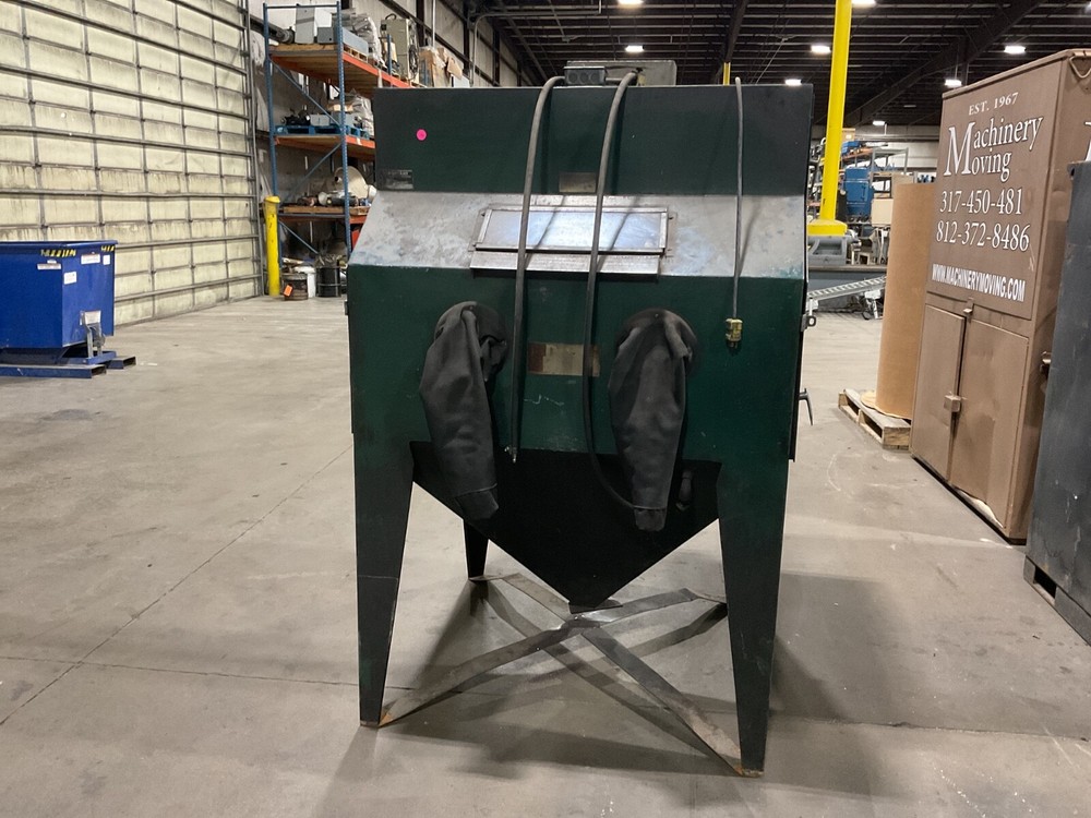 Dee-Blast Sand Blast Sandblasting Blasr Cabinet#24KK