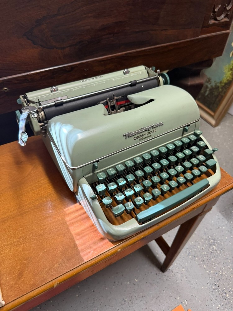 Remington Quiet-Riter Eleven Typewriter - Good Working Condition
