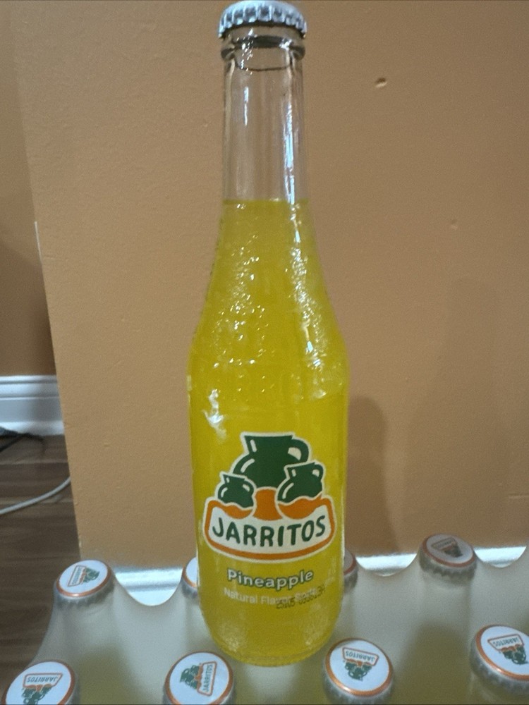 Jarritos- Pineapple (12.5 Fl oz) (12 Glass Bottles)