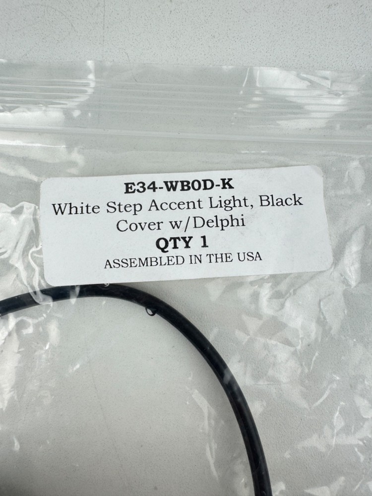E34-WB0D-K White Step Accent Light Black Cover - Kit - 1EA