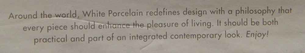 NIB WHITE ESSENTIALS WHITE PORCELAIN OVEN TO TABLE RECTANGULAR DISH / IRON RACK