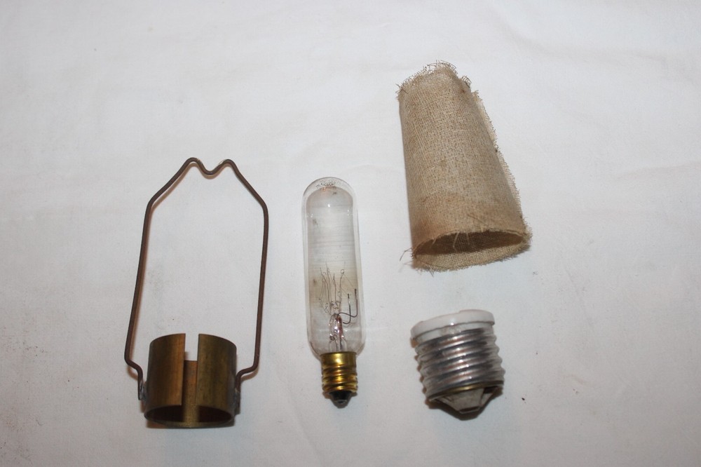 Vintage 15w Lightbulb w/Socket Adapter and Protector
