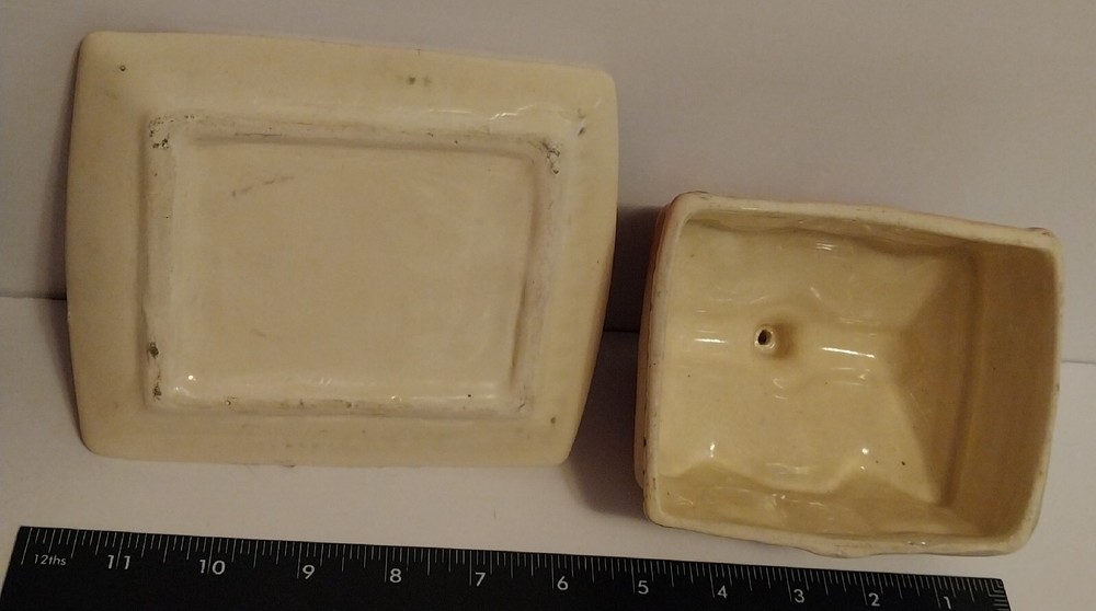 Vintage Covered COTTAGE WARE Butter Dish