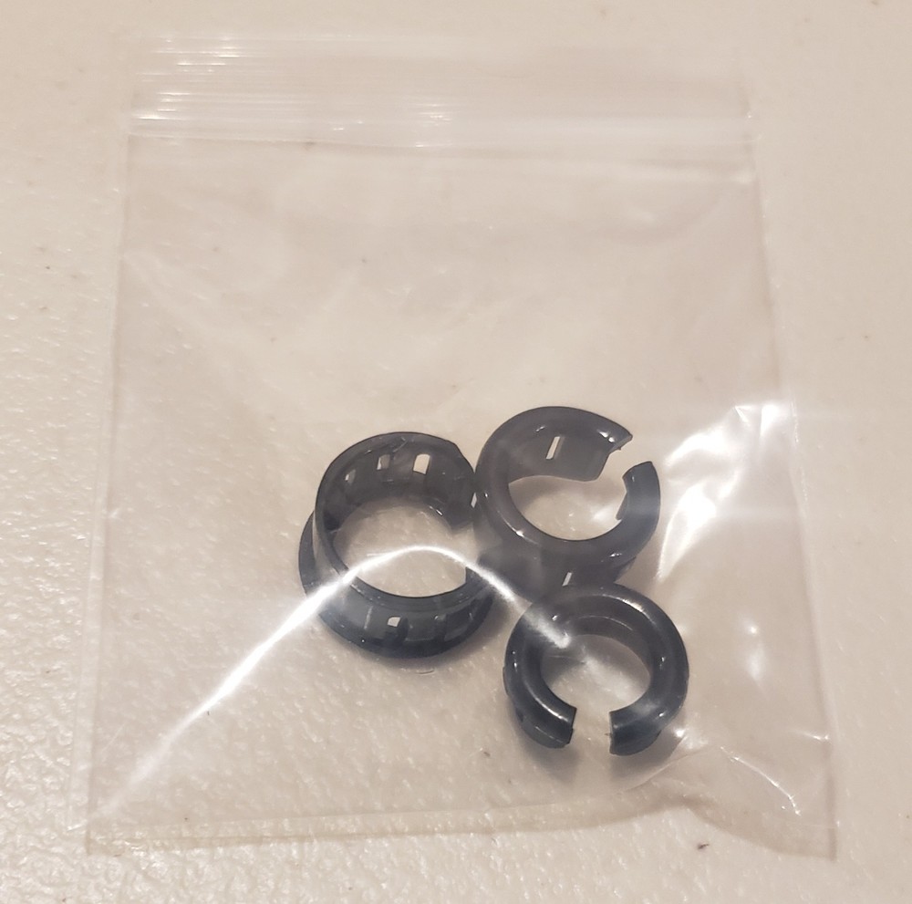 Extron Cable Cubby Assorted Grommet Kit, Set of 3