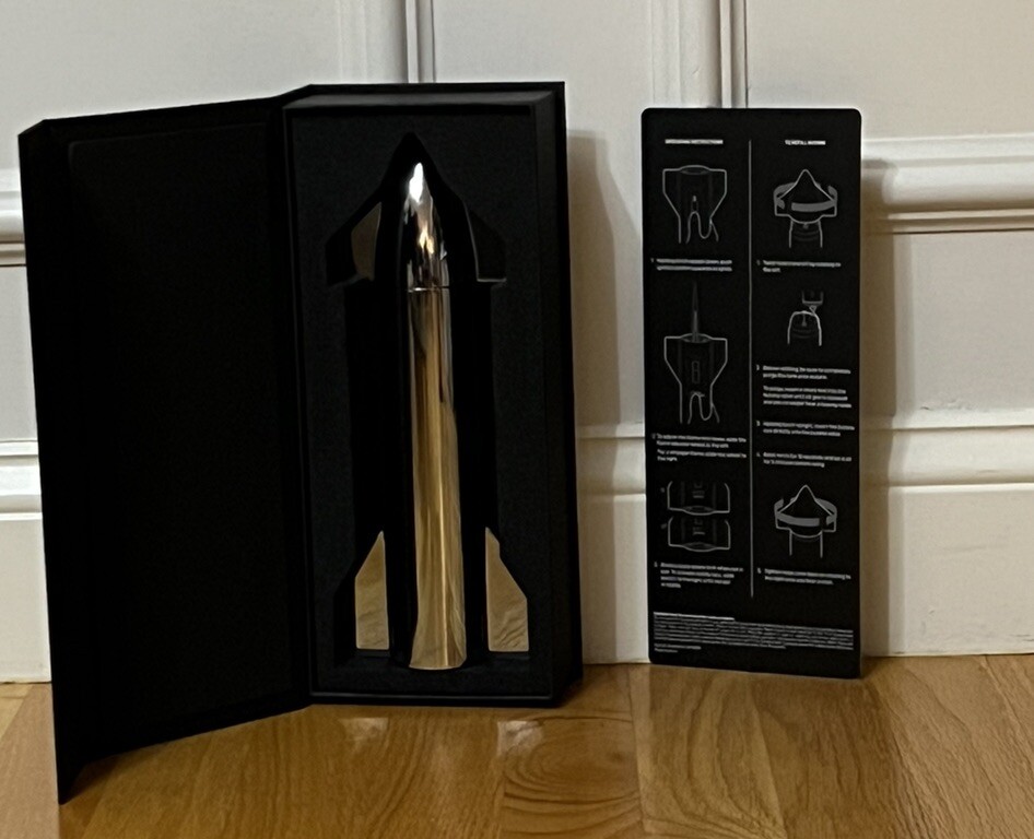 NWB Elon Musk SpaceX Starship Torched Flame Lighter Scale Model