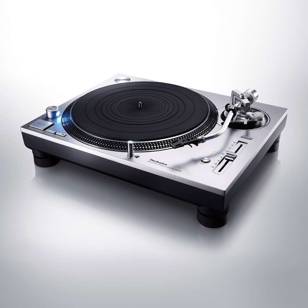 Technics SL-1200GR2-S Silver Hi-Fi audio Direct Drive Turntable 100V