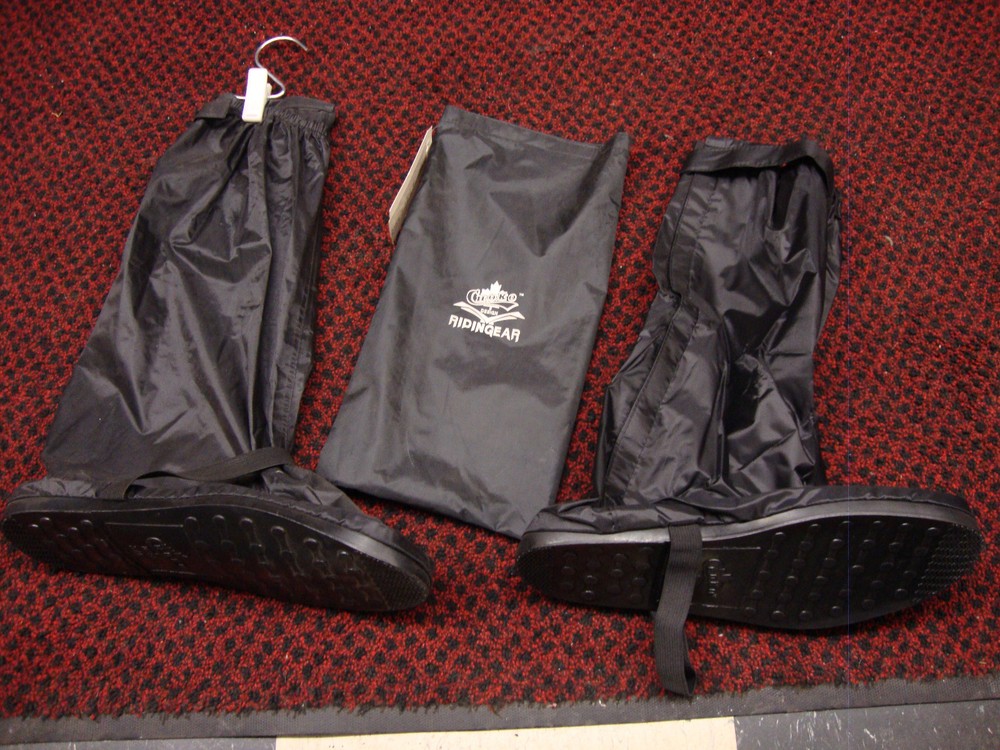 RAIN BOOTS ~ RAIN GEAR ~ OVER THE BOOTS RAIN BOOTS SMALL 8.5-9