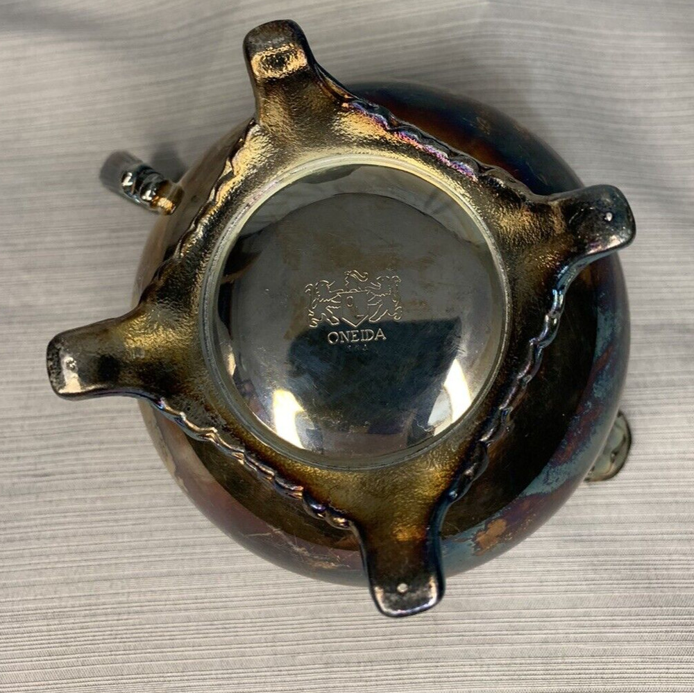 ONEIDA Silver Plated, Footed Creamer, Victorian Style