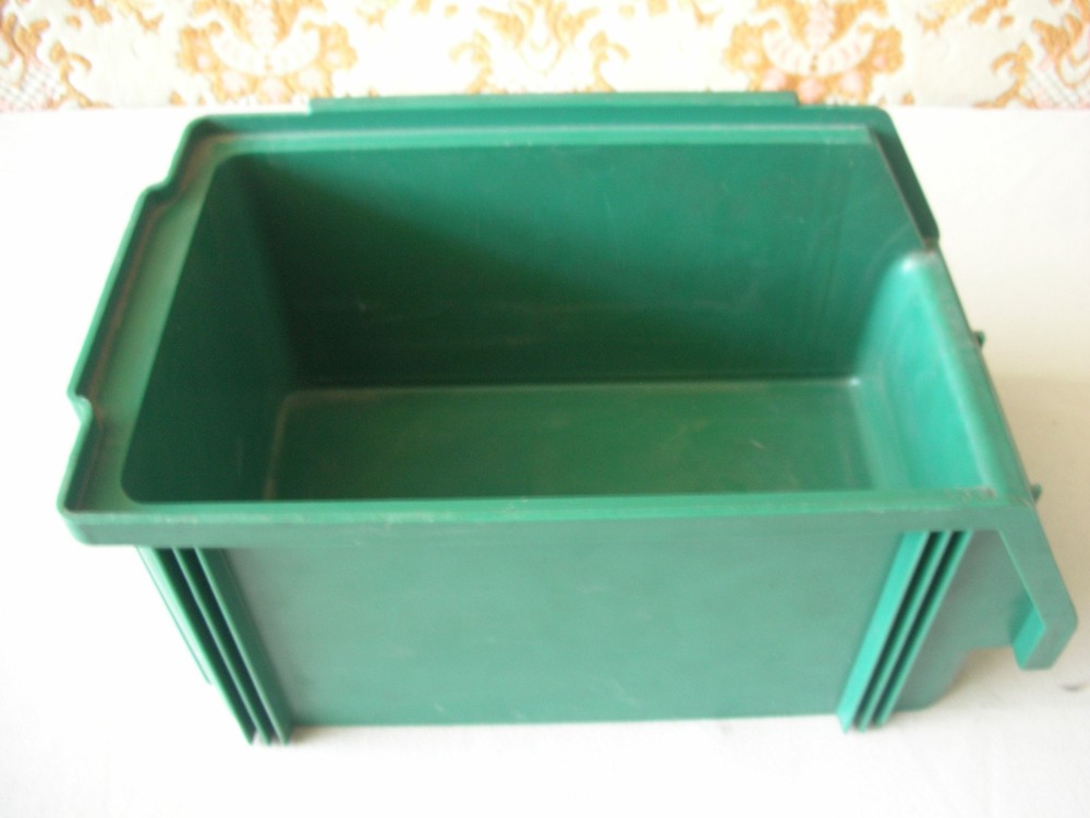 Alfa 4 Alfredo Martini Wolf Mouth Container