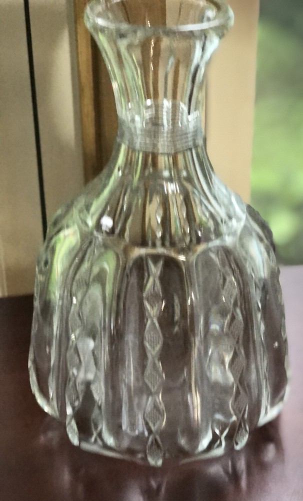 Antique Fluorescent EAPG Bulb Shaped Handblown Diamond Chain Pattern 9" Carafe