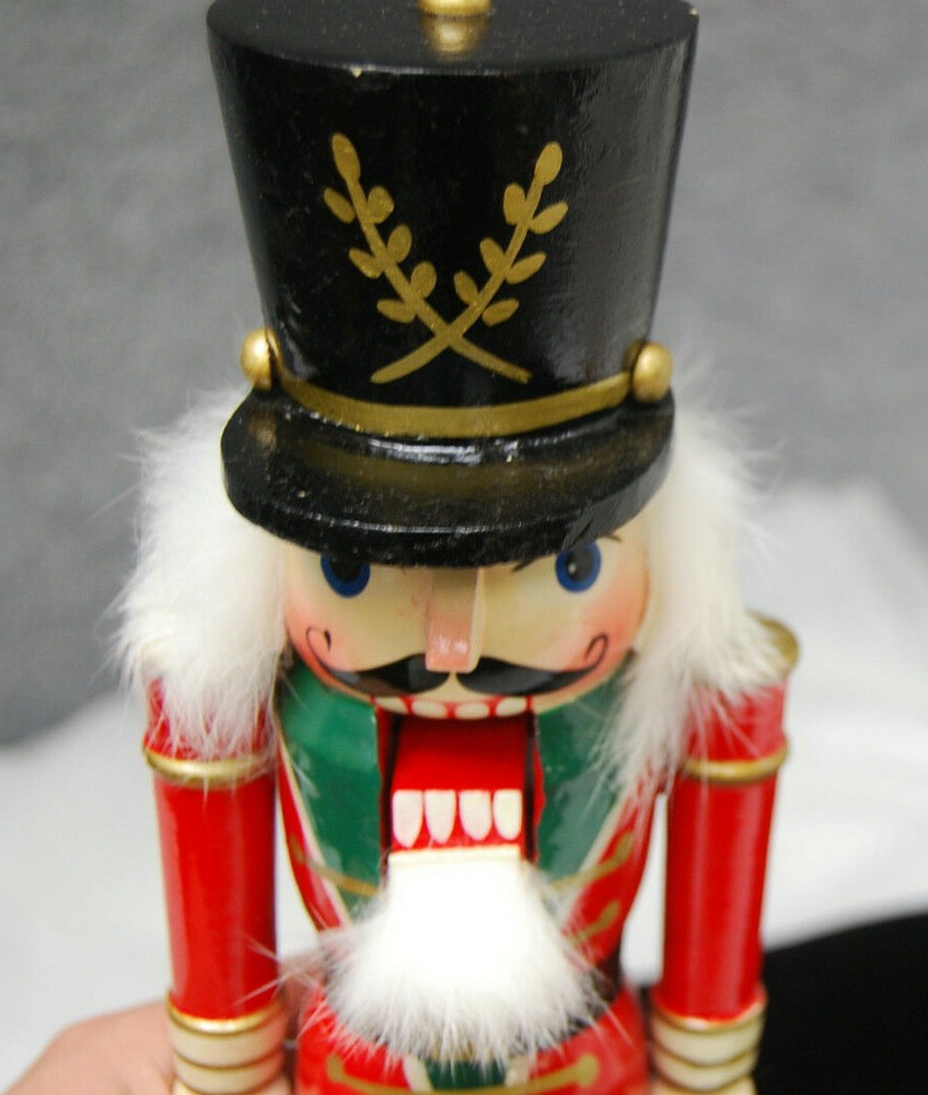 Handcrafted Old World Style Nutcracker Magic by Michael Wolfe 12'' X982