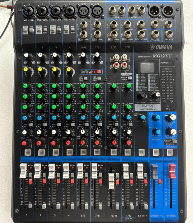 1pcs Yamaha MG12XU Mixing Console