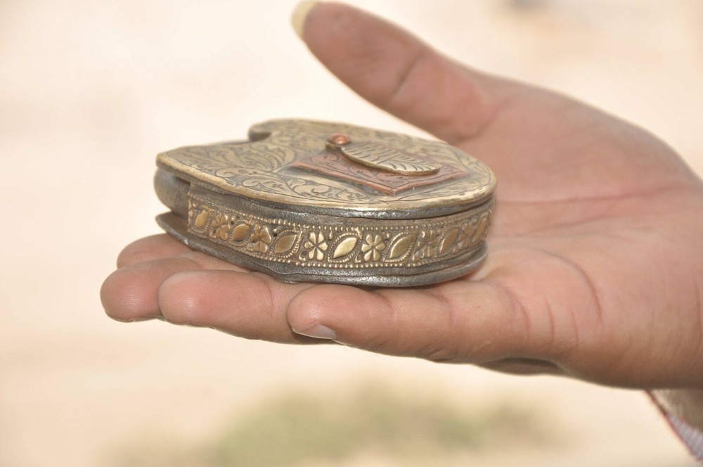 Vintage Iron Handcrafted Brass & Copper Fitted Engraved Solid Heavy Padlock