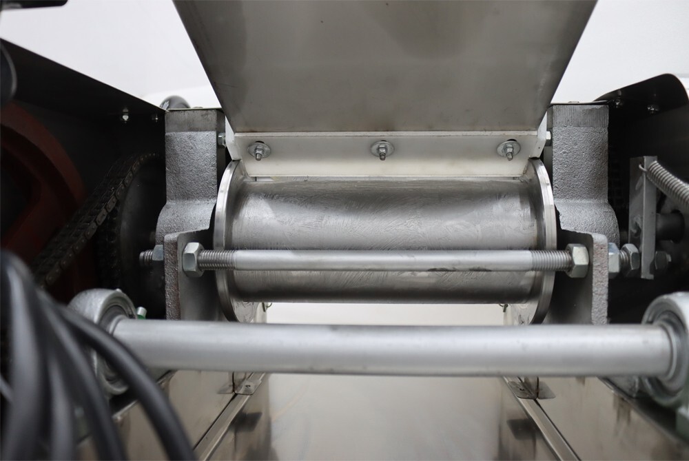 Commercial Dough Sheeter Bakery Pasta Roller Press Machine Thickness Adjustable