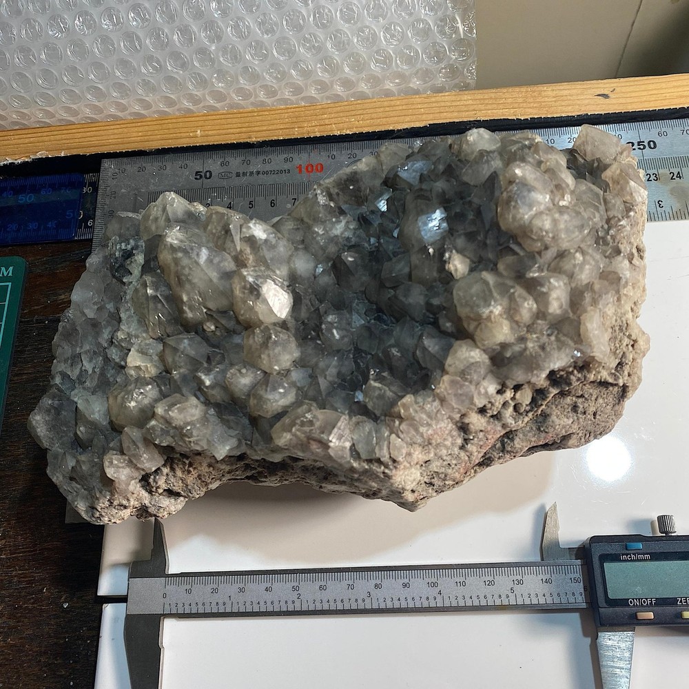 QUARTZ CRYSTAL ASSEMBLAGE - ROSTOWRACK PIT, CORNWALL HEAVY 2937g MF4039