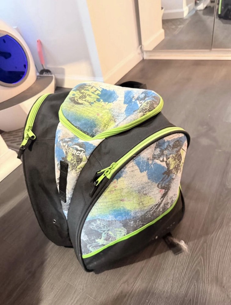 Ski Backpack for Snowboarding & Skiing – Lightweight, Functional Design