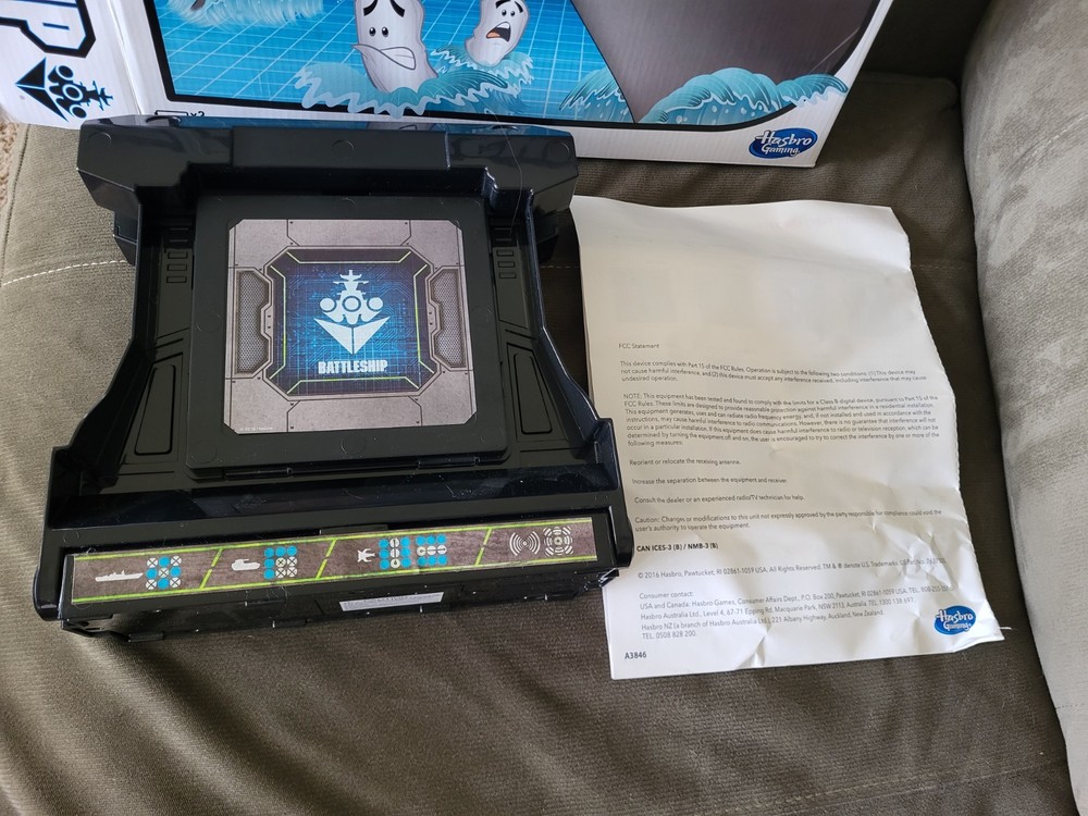 Electronic Battleship Game Hasbro Combat TESTED WORKS with LIGHTS SOUNDS 2016