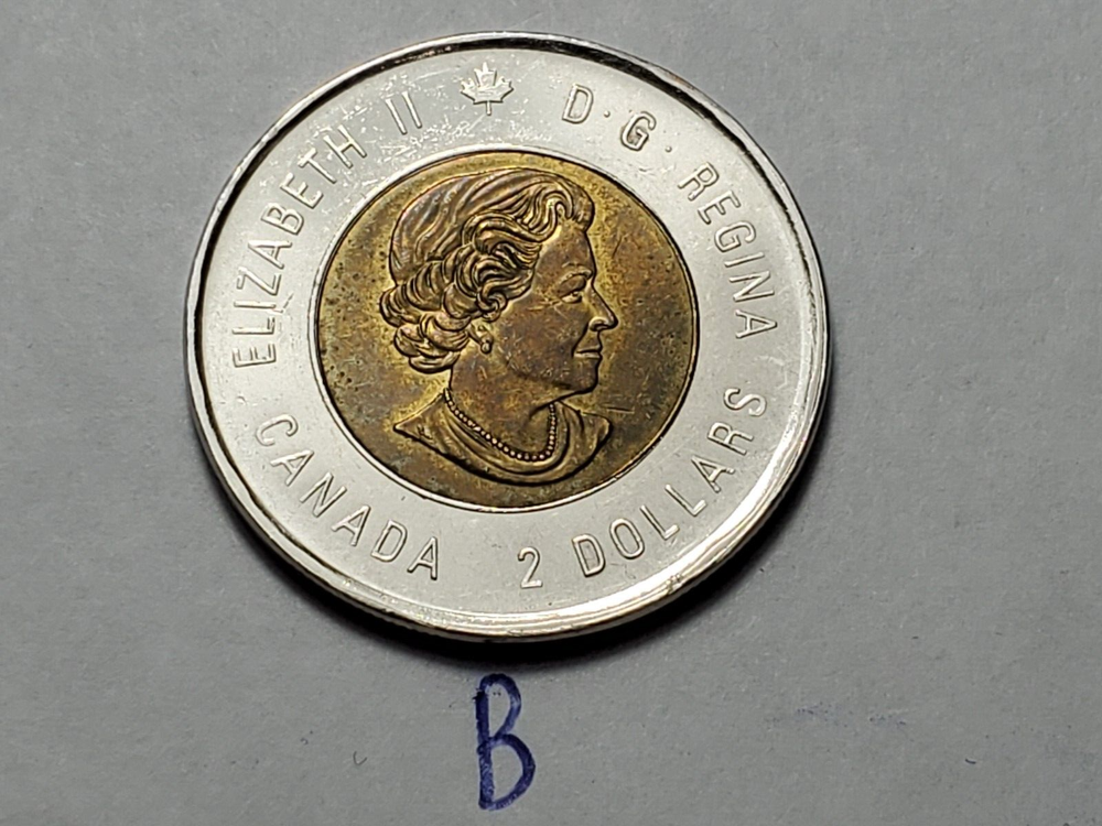 2016 Remember CANADA 2 Dollar Toonie Coin b