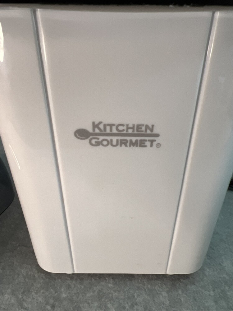 Black & Decker Popcorn Maker Machine B-32B White Tested & Works Well