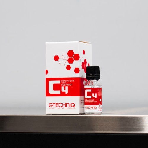 Gtechniq C4 Permanent Trim Restorer 15ml | Protective Ceramic Coating