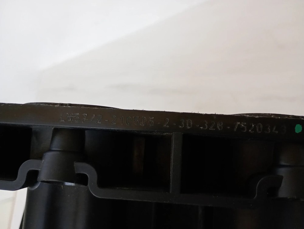 Genuine BMW E87 E90 Intake Manifold 7520343