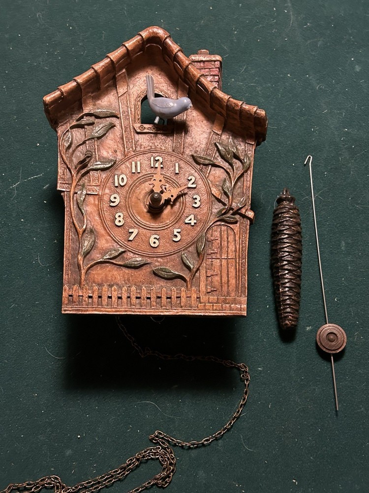 VINTAGE GERMAN MOVING BLUE BIRD CUCKOO CLOCK -RUNS