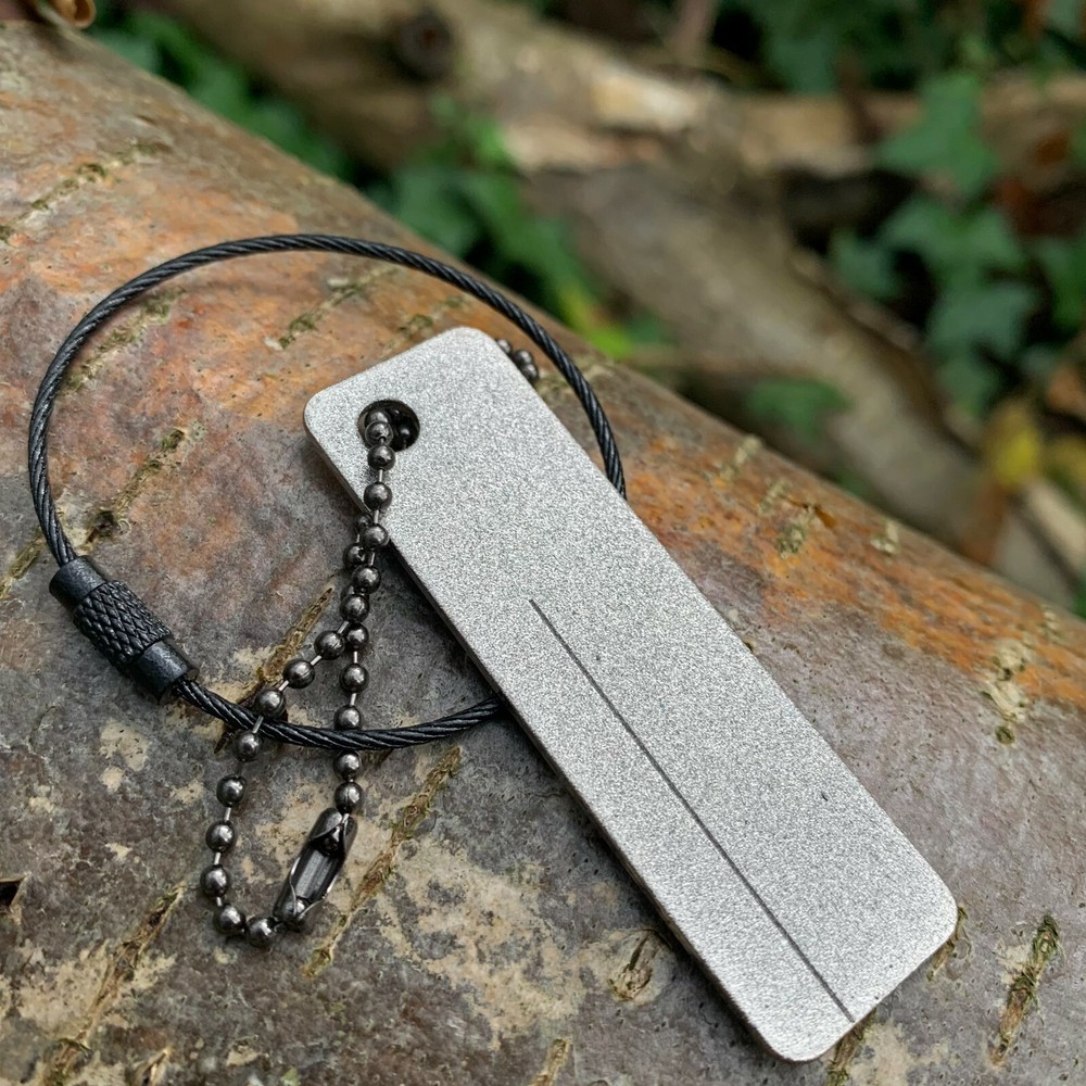 Mini Pocket Diamond Sharpening Stone | EDC Bushcraft Fishhook Sharpening Keyring