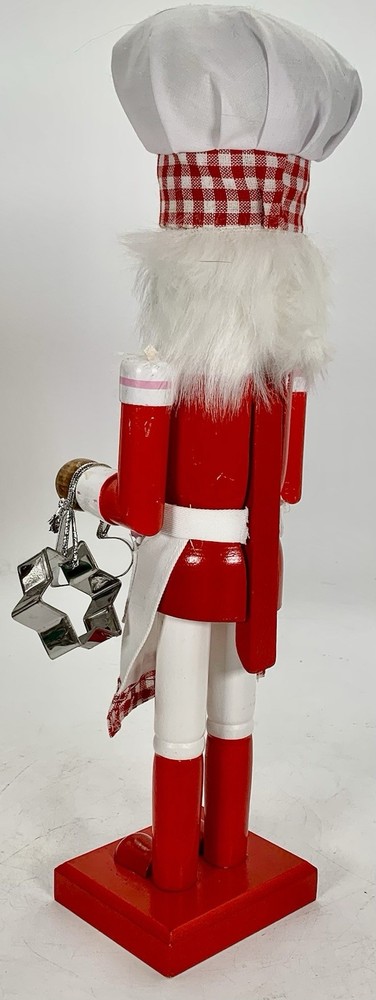 North Pole Trading Co 2020 Baker 14” Nutcracker