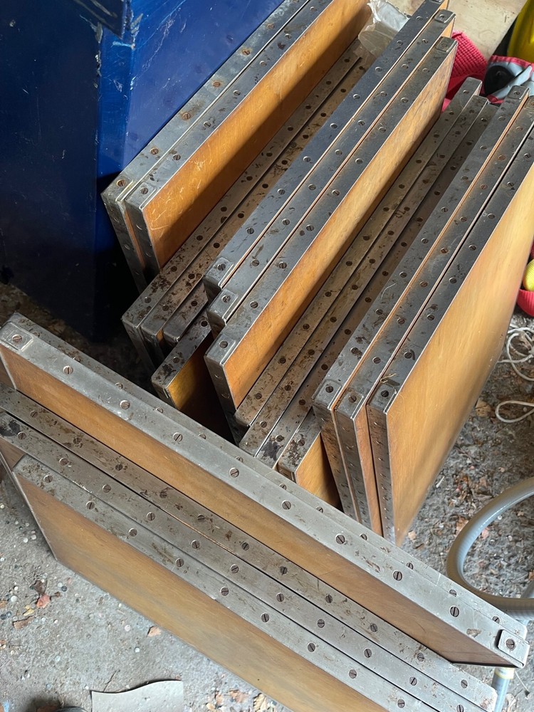 Standing book press (bookbinding) & 21 nipping press boards